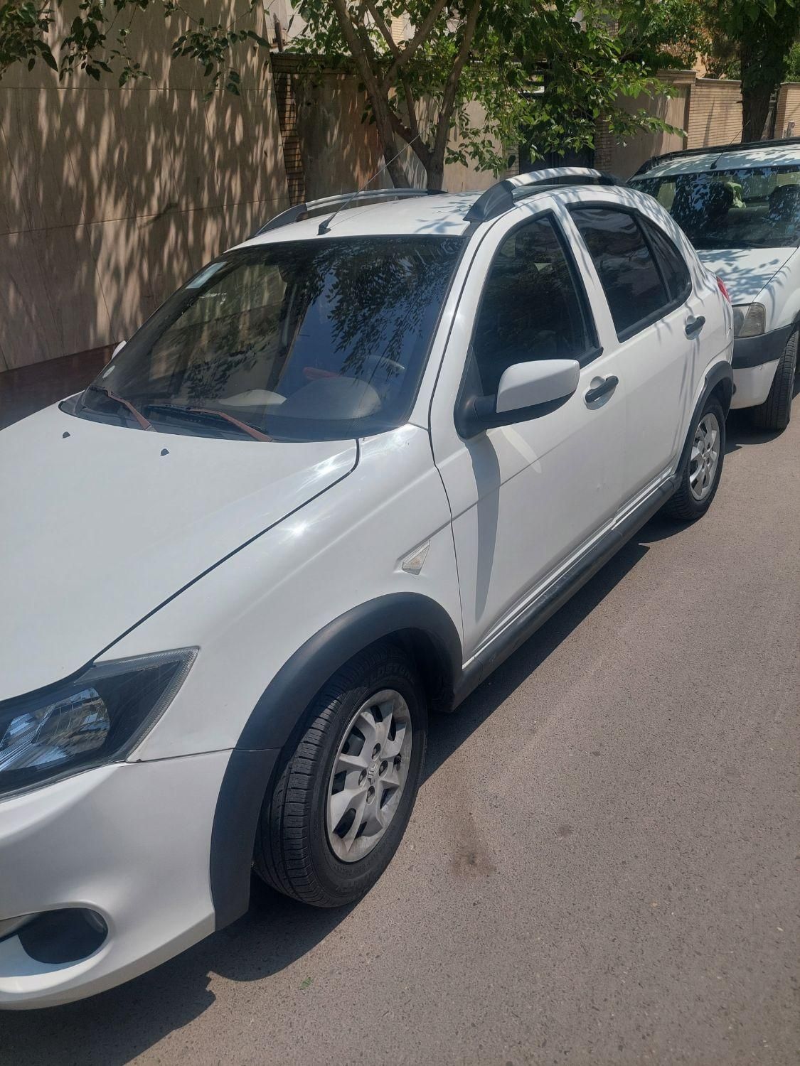 خودرو کوییک، معمولی آگهی ann_18739776
