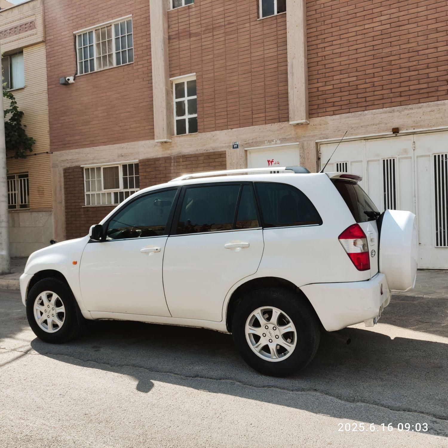 خودرو ام وی ام، X33 آگهی ann_18739879