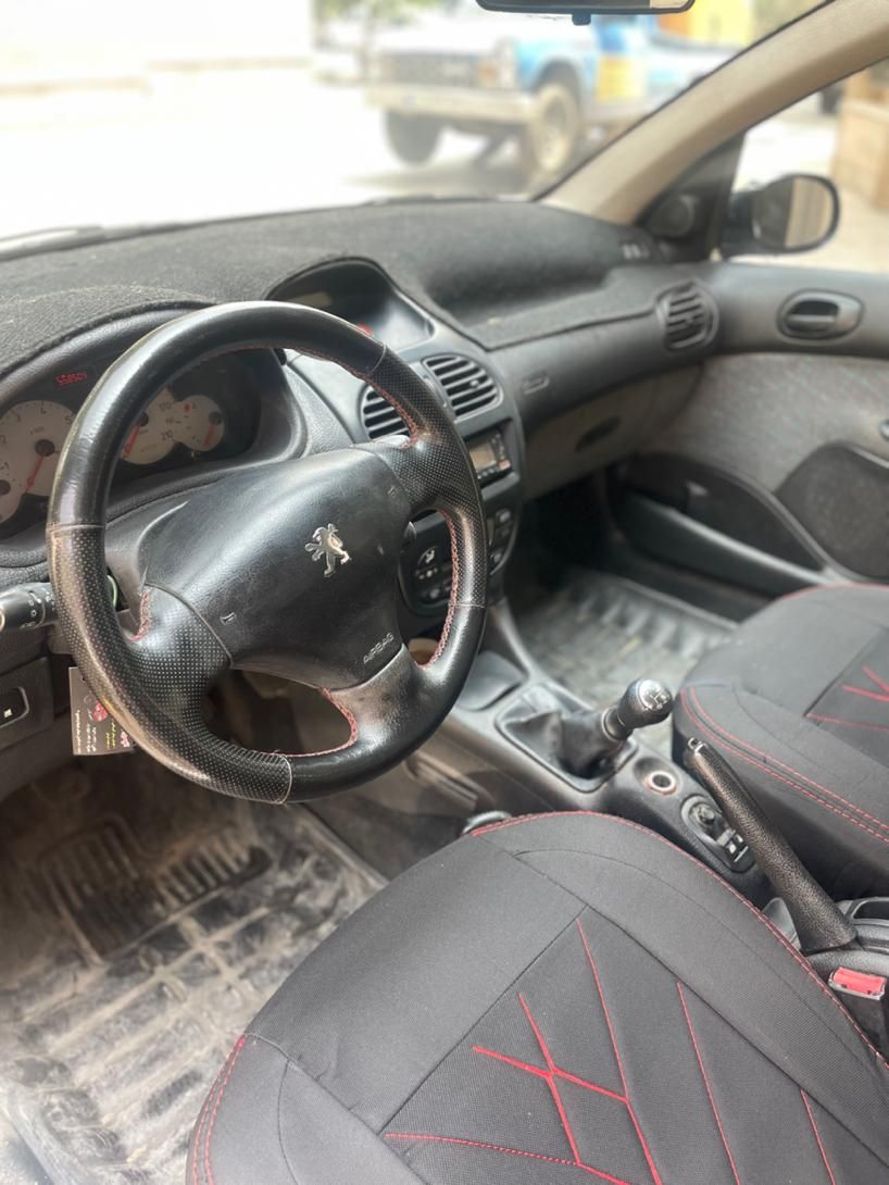 پژو ۲۰۶ صندوق دار v8 - 1390