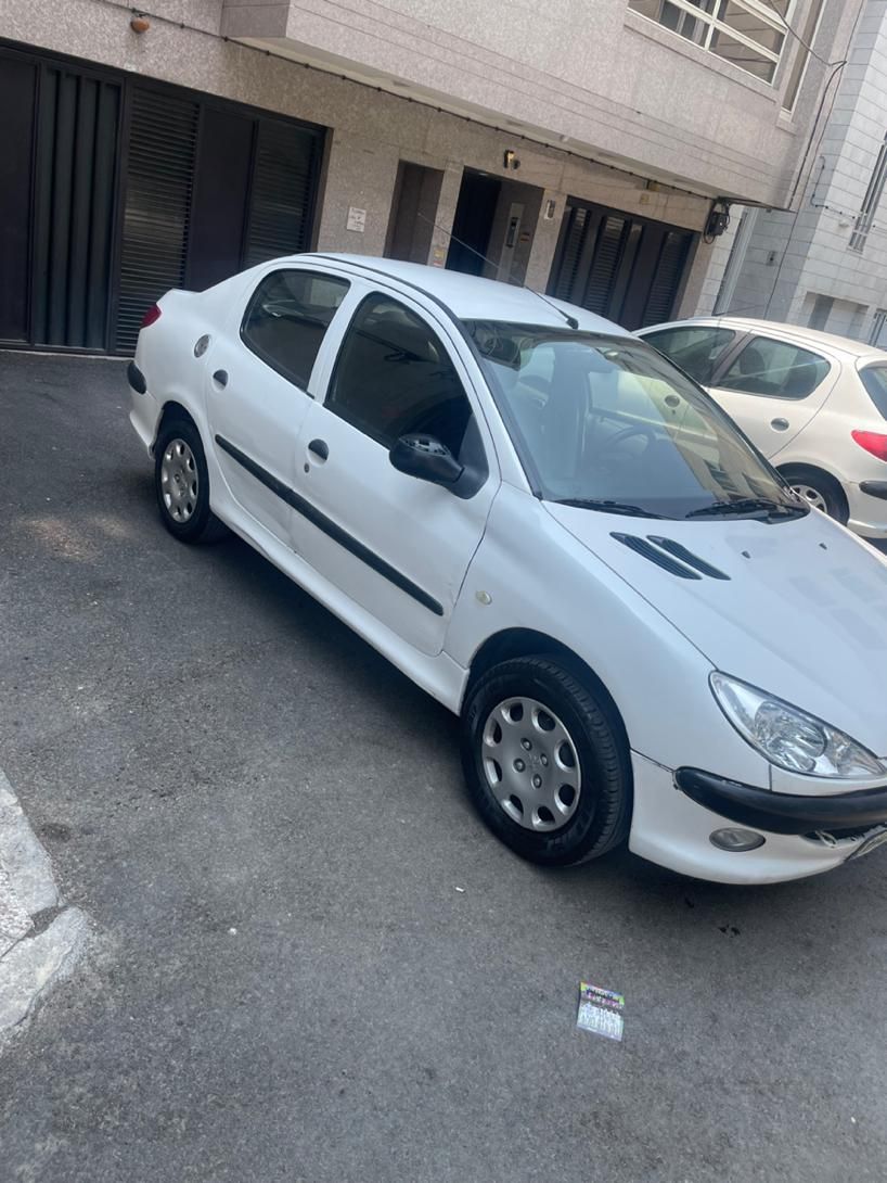 خودرو پژو، ۲۰۶ صندوق دار آگهی ann_18740075