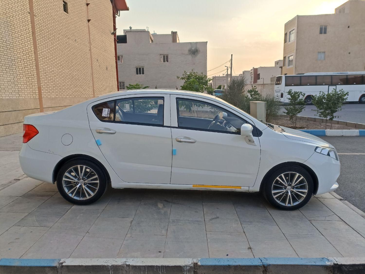 برلیانس H230 دنده‌ای - 1396