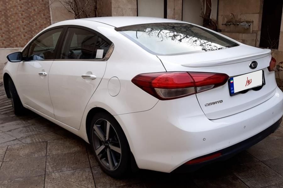 کیا سراتو 2.0 لیتر اتوماتیک GT لاین - 2017
