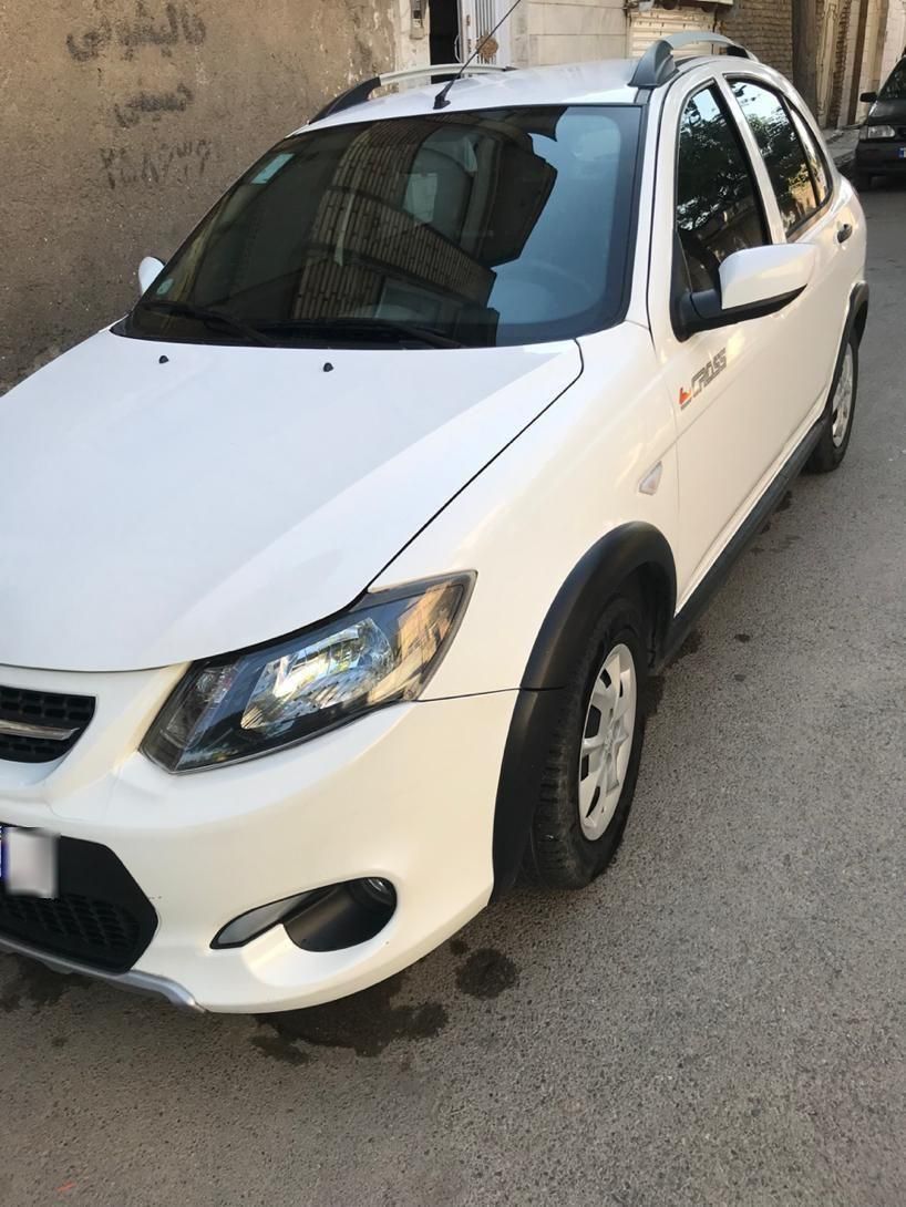 خودرو کوییک، معمولی آگهی ann_18740782