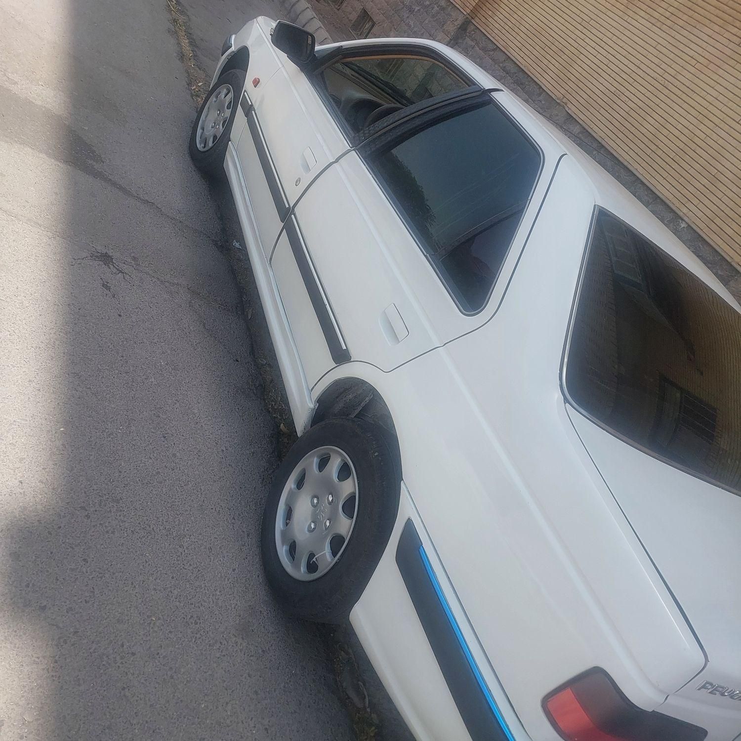 پژو پارس XU7ساده - 1390