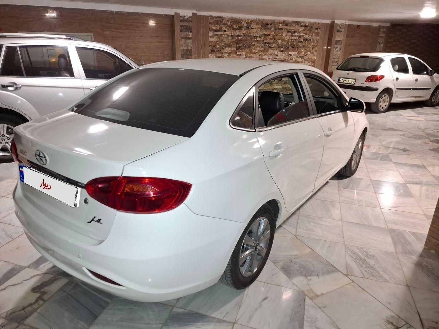 جک J4 اتوماتیک ساده - 1403