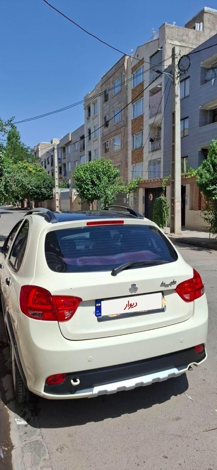 کوییک R دنده‌ای - 1402