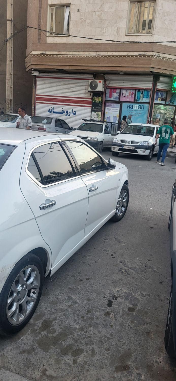 دنا پلاس توربو 6 دنده - 1401