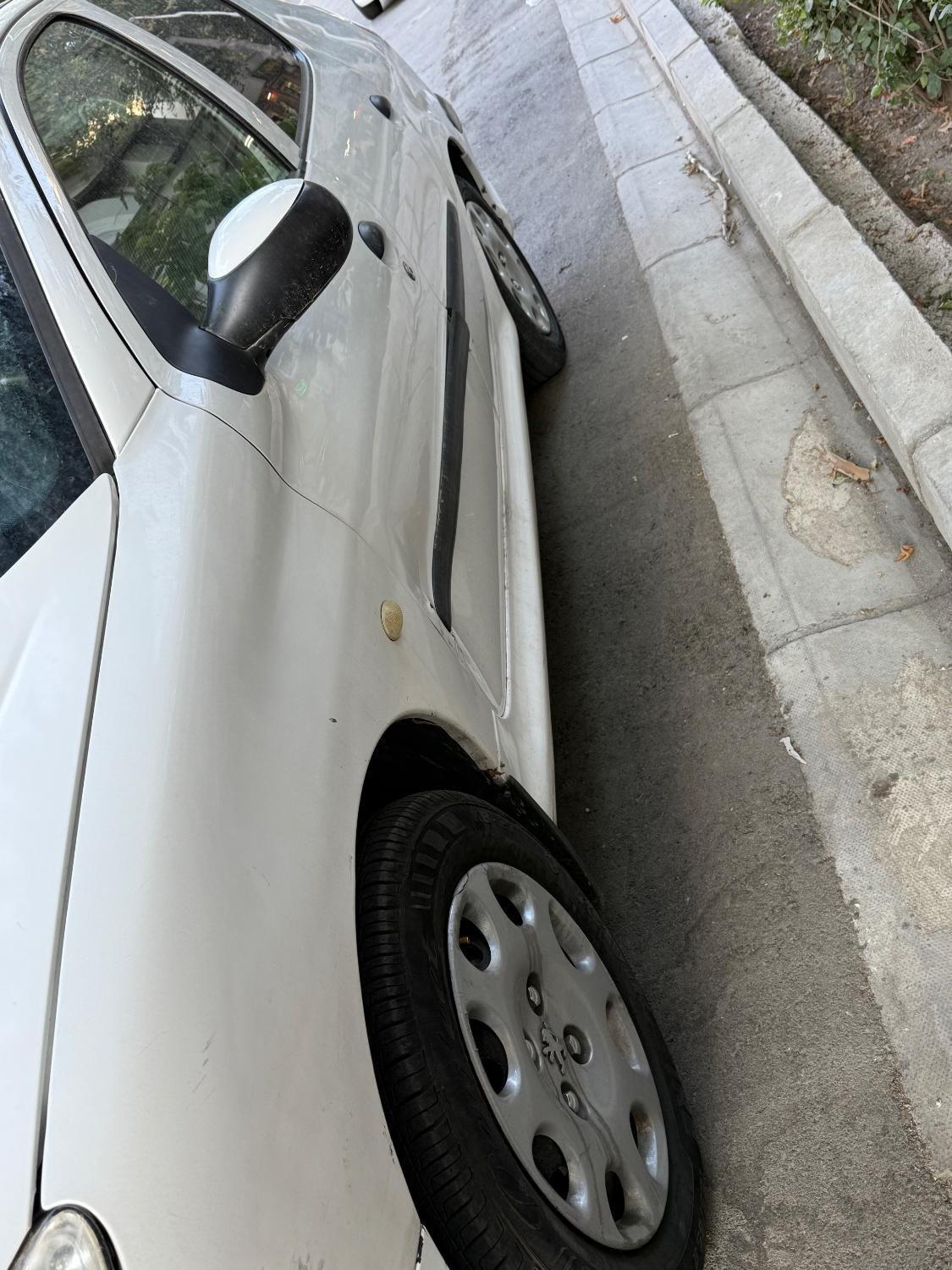 پژو ۲۰۶ صندوق دار v8 - 1394