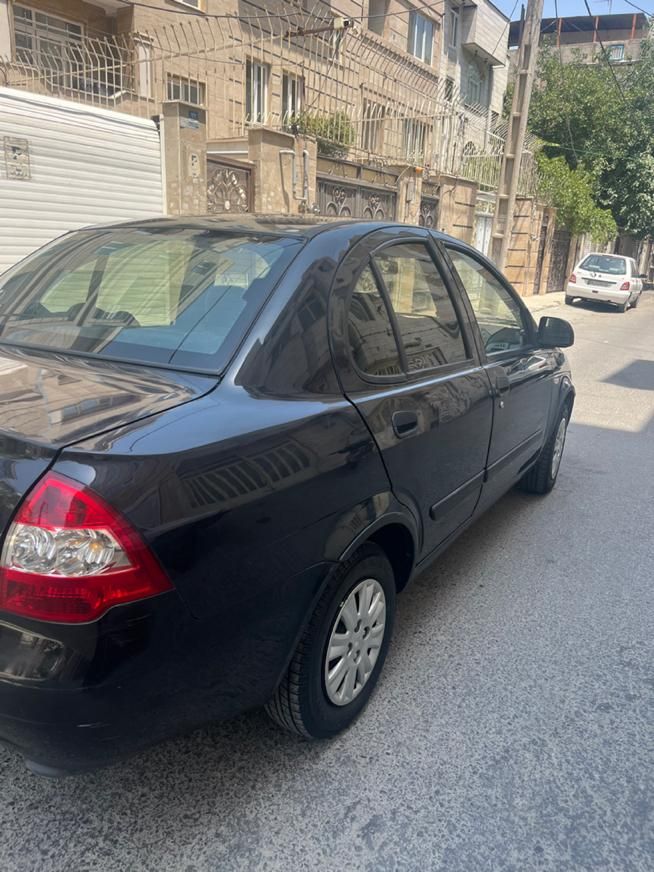 تیبا صندوق دار SX - 1393