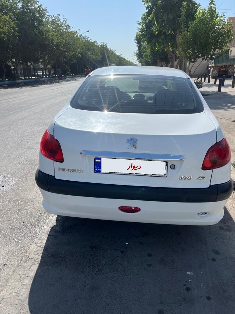 پژو ۲۰۶ صندوق دار v8 - 1395