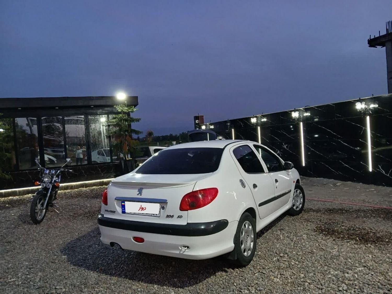 پژو ۲۰۶ صندوق دار v8 - 1396
