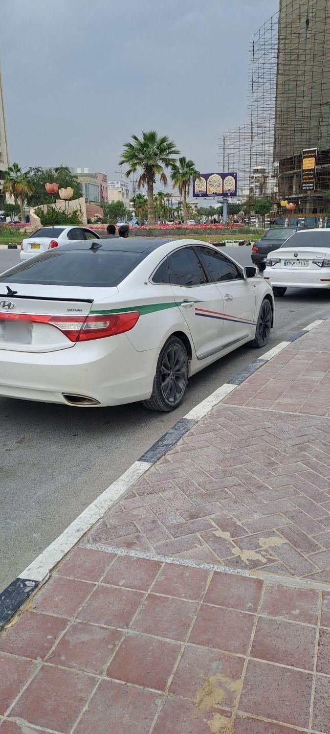 هیوندای آزرا (گرنجور) 3300cc - 2011