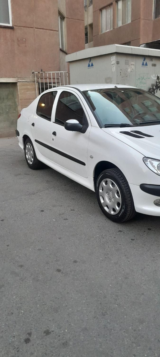 پژو ۲۰۶ صندوق دار v8 - 1394