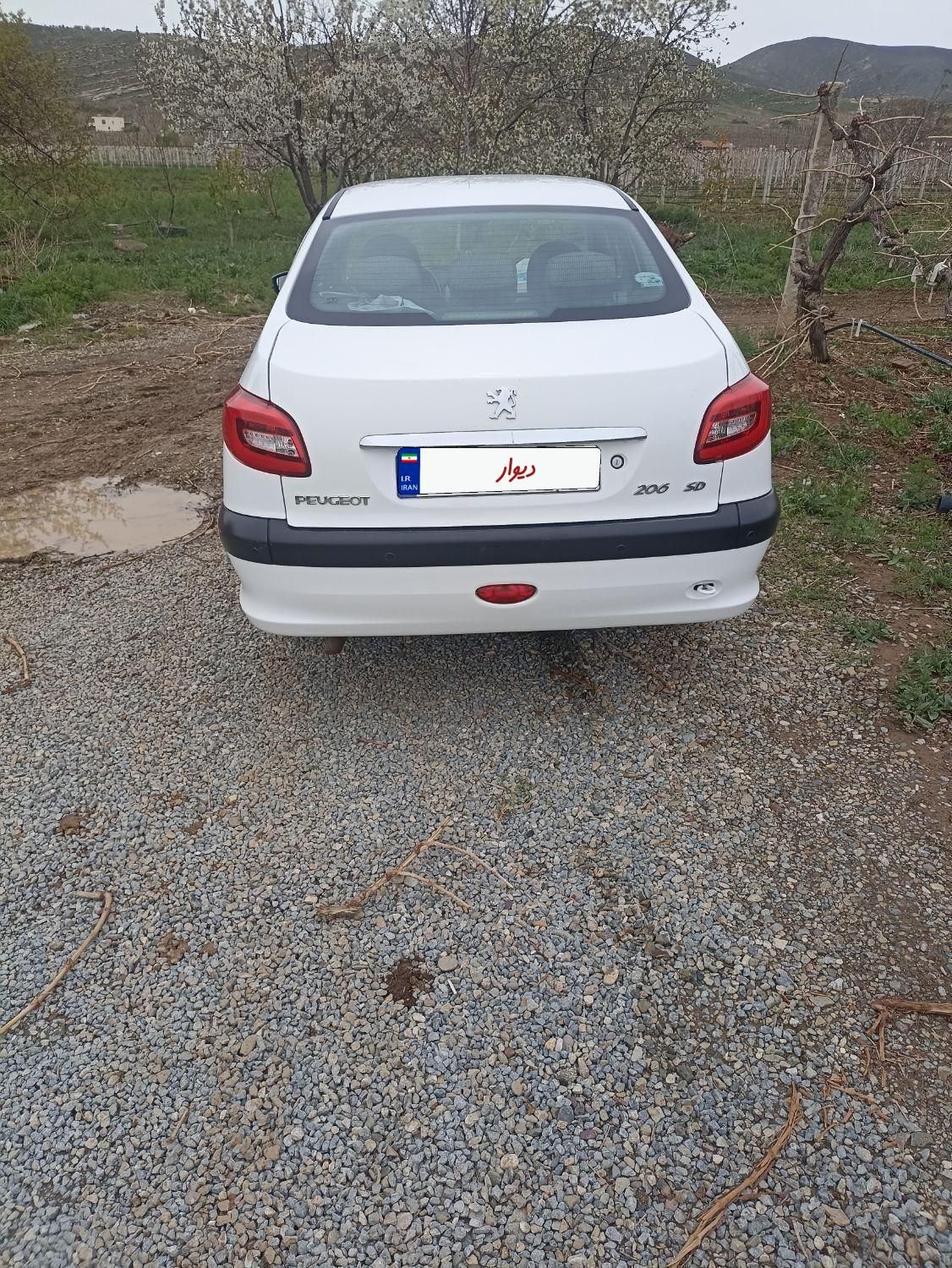 پژو ۲۰۶ صندوق دار v8 - 1398
