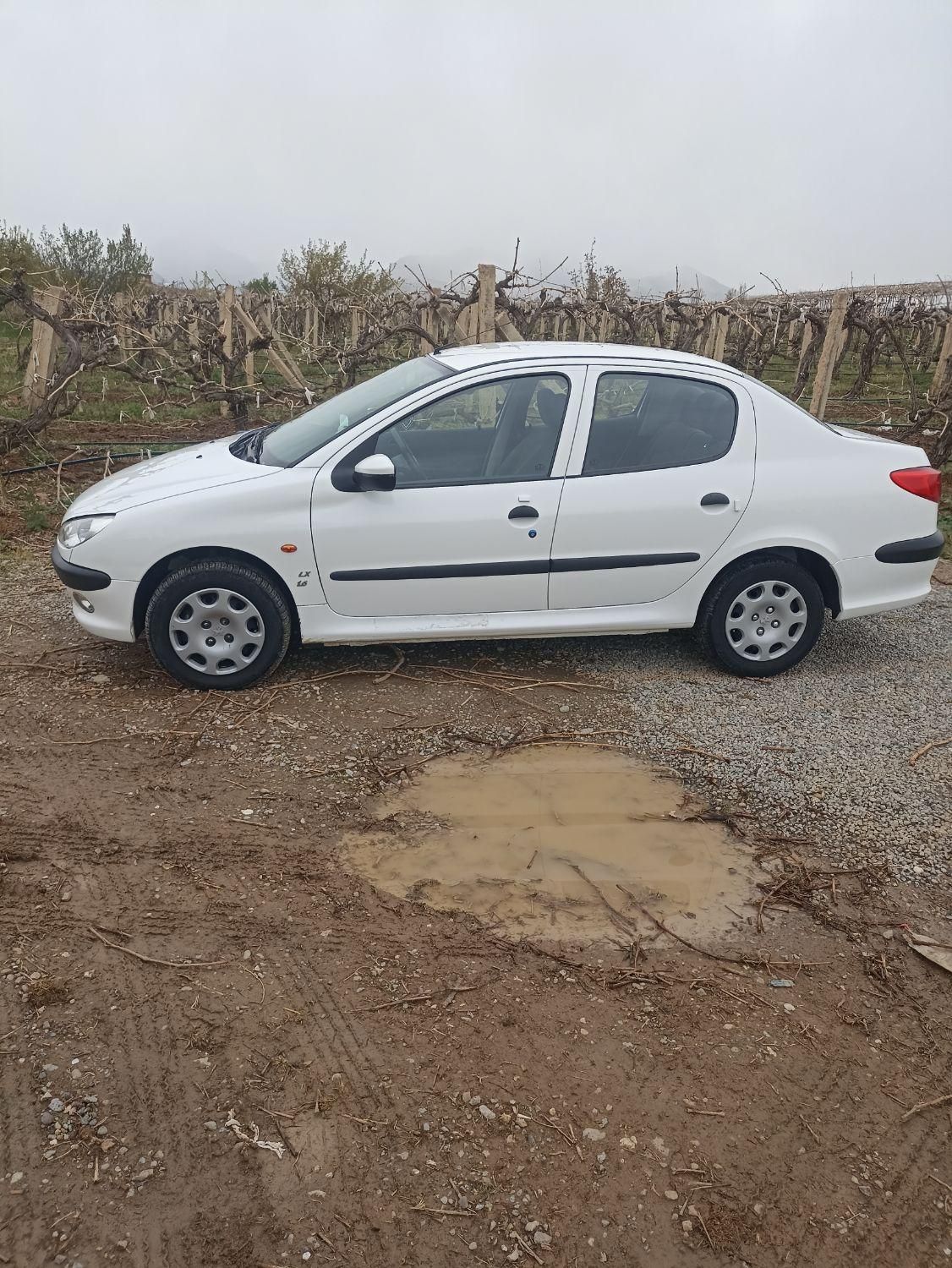 پژو ۲۰۶ صندوق دار v8 - 1398