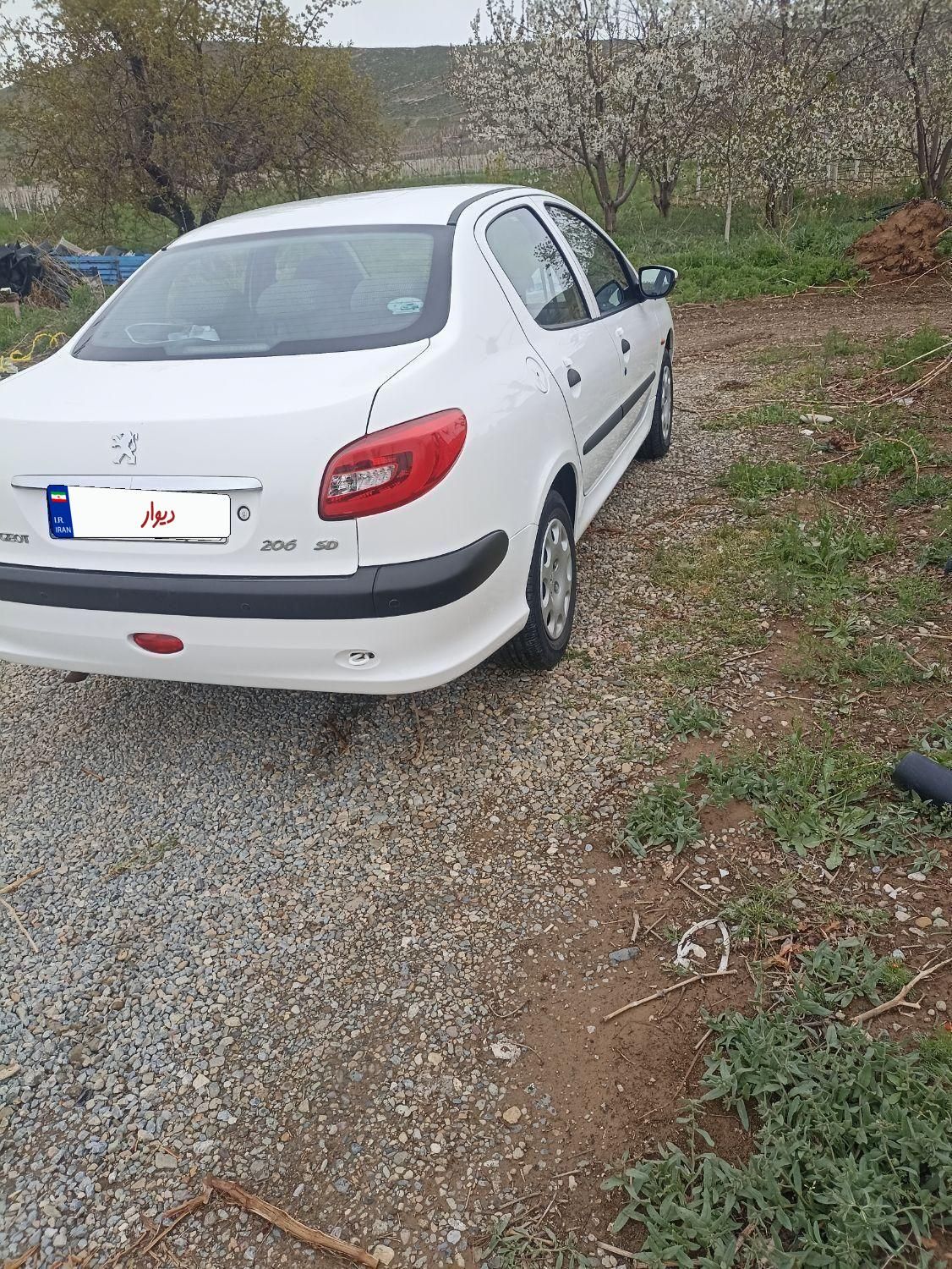 پژو ۲۰۶ صندوق دار v8 - 1398