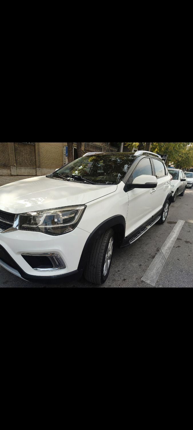 خودرو ام وی ام، X22 آگهی ann_18744884