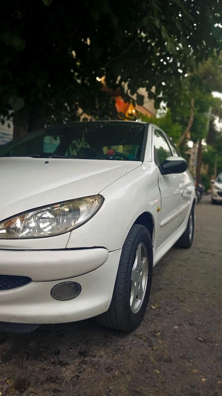 پژو ۲۰۶ صندوق دار v8 - 1390