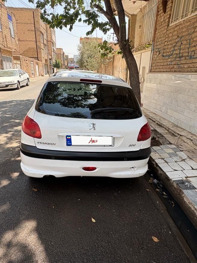 پژو 206 تیپ 5 - 1396