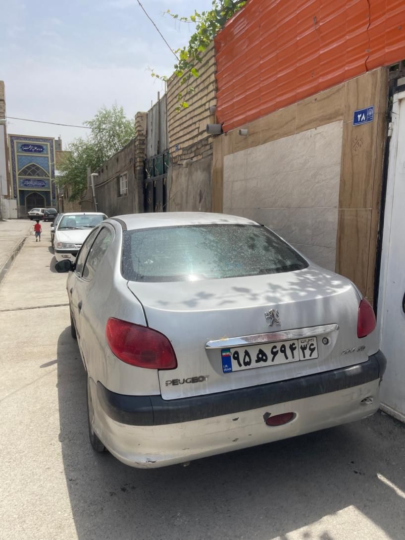 پژو ۲۰۶ صندوق دار v8 - 1385