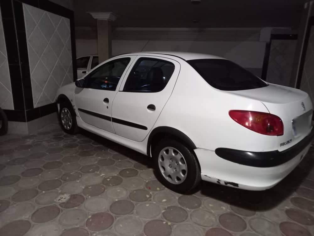 پژو ۲۰۶ صندوق دار v8 - 1390