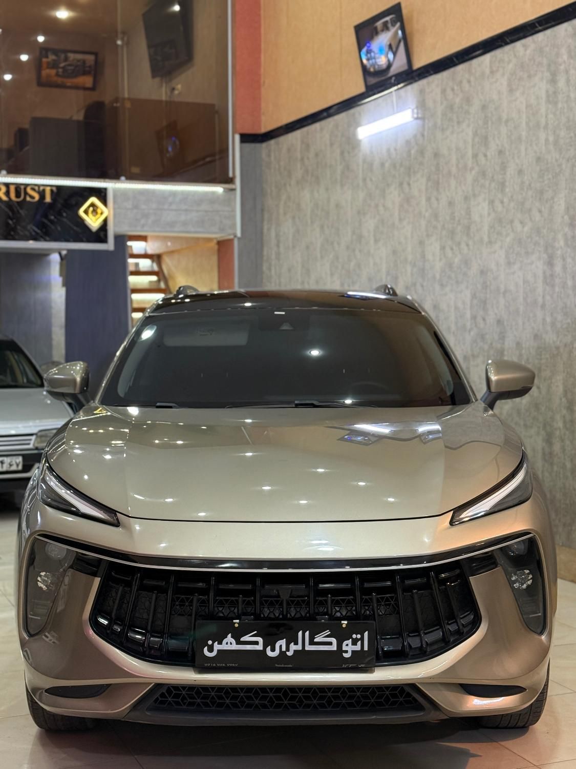 خودرو لاماری، ایما آگهی ann_18747206