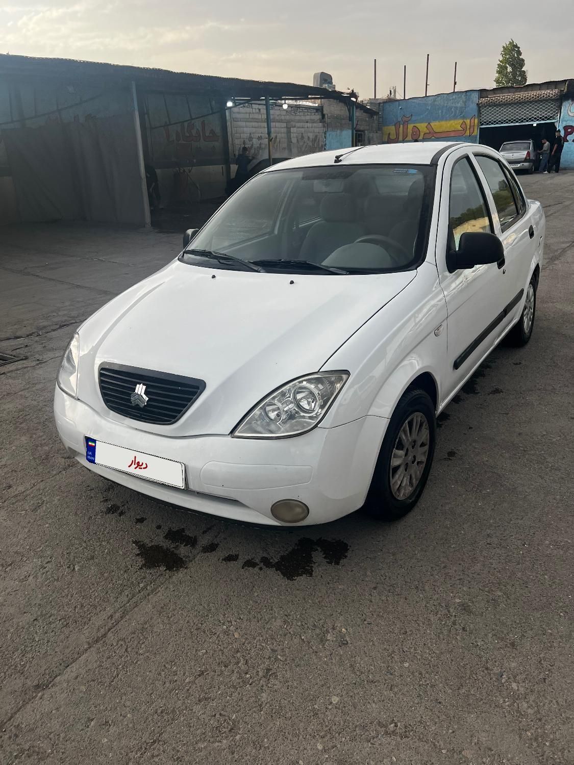 تیبا صندوق دار SX - 1393