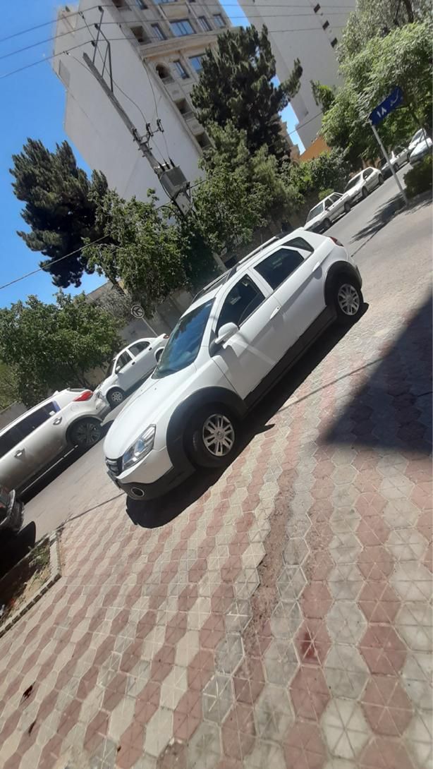 خودرو دانگ فنگ، H30 کراس آگهی ann_18747575