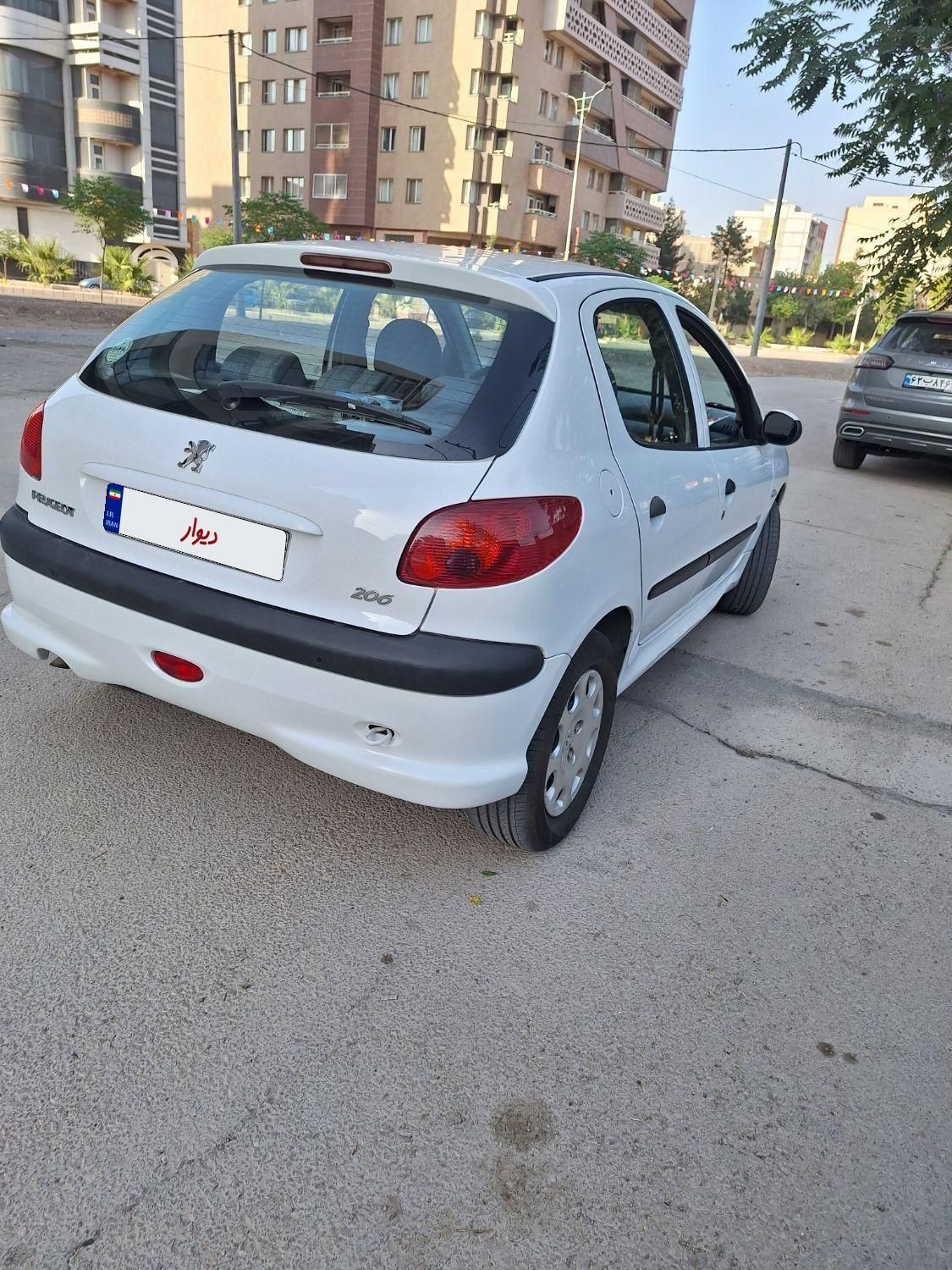 پژو 206 تیپ 2 - 1398