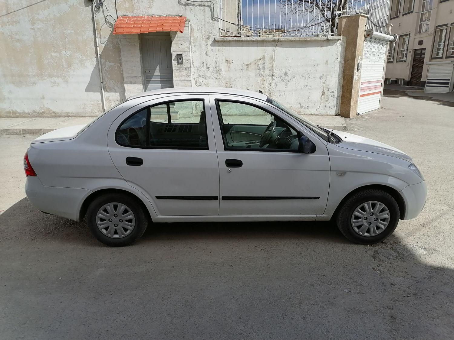 تیبا صندوق دار SX - 1397
