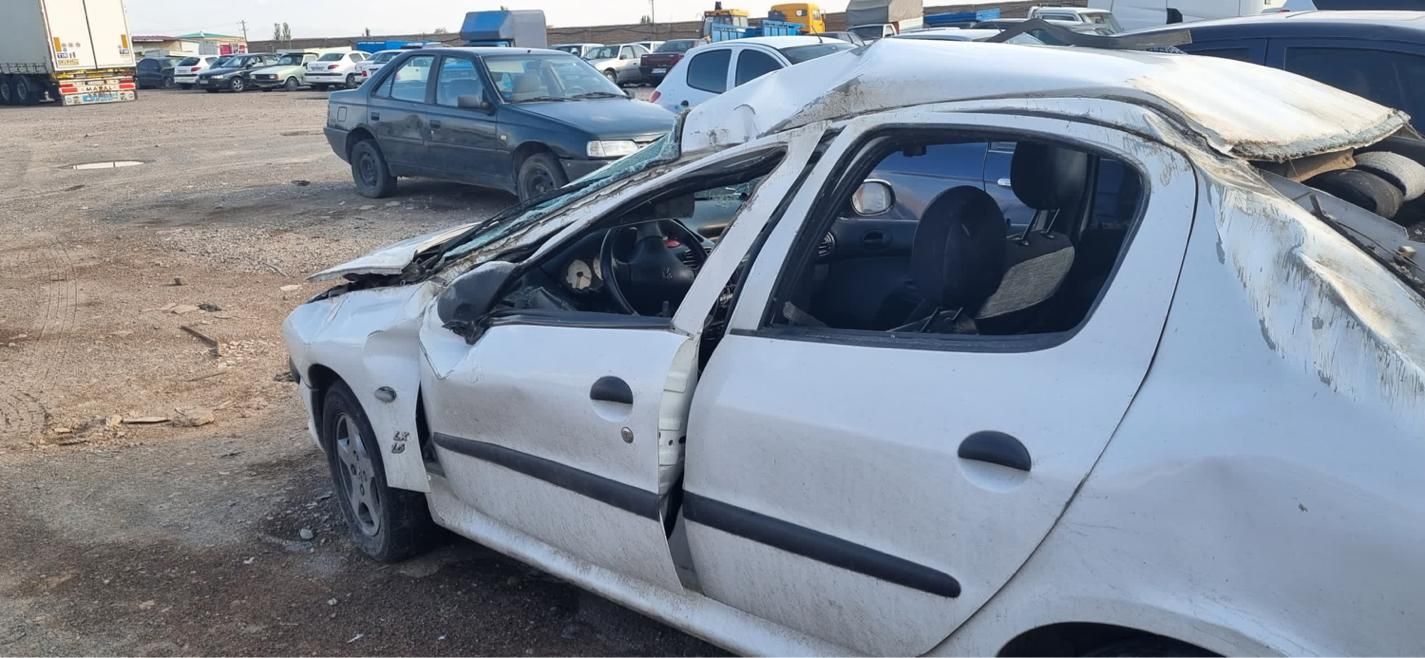پژو ۲۰۶ صندوق دار v8 - 1391