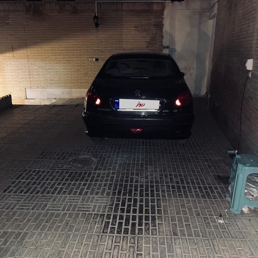 پژو ۲۰۶ صندوق دار v8 - 1397
