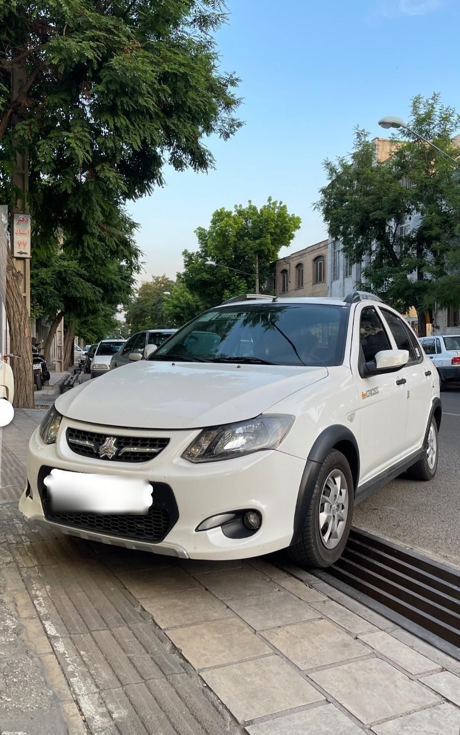 خودرو کوییک، معمولی آگهی ann_18749554