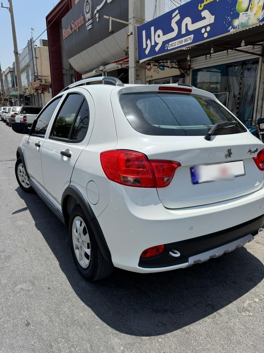 خودرو کوییک، معمولی آگهی ann_18750474