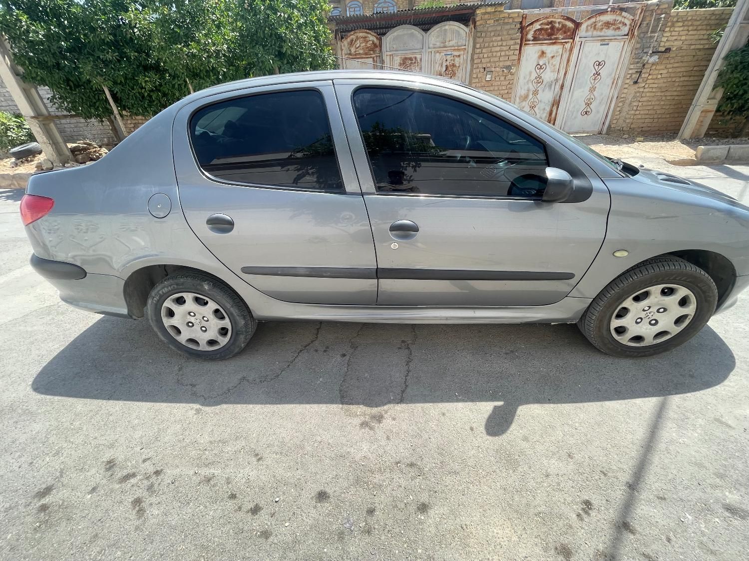 پژو ۲۰۶ صندوق دار v8 - 1394