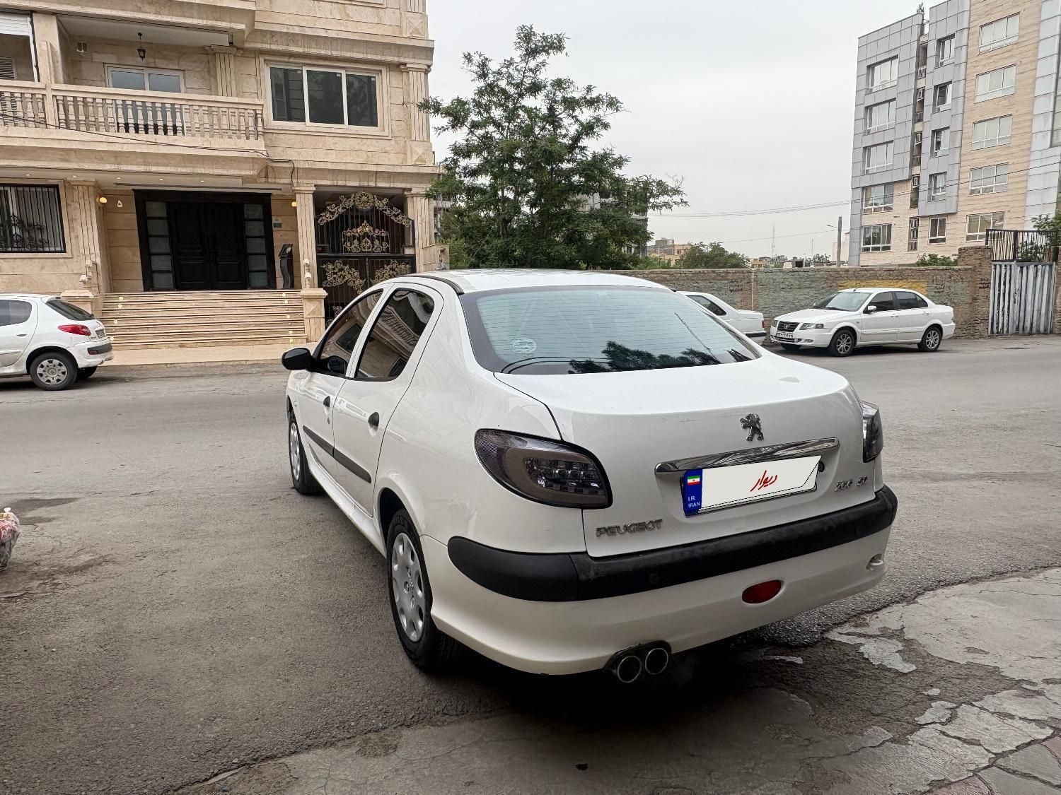 پژو ۲۰۶ صندوق دار v8 - 1397