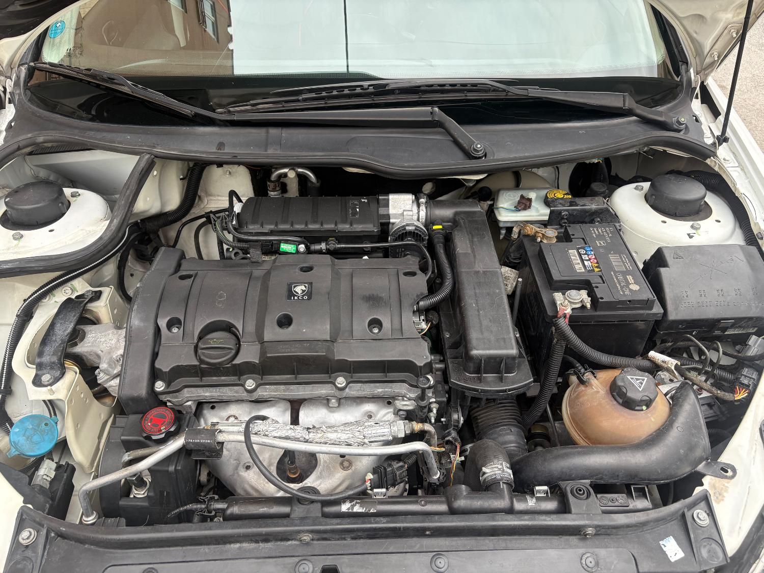 پژو ۲۰۶ صندوق دار v8 - 1397