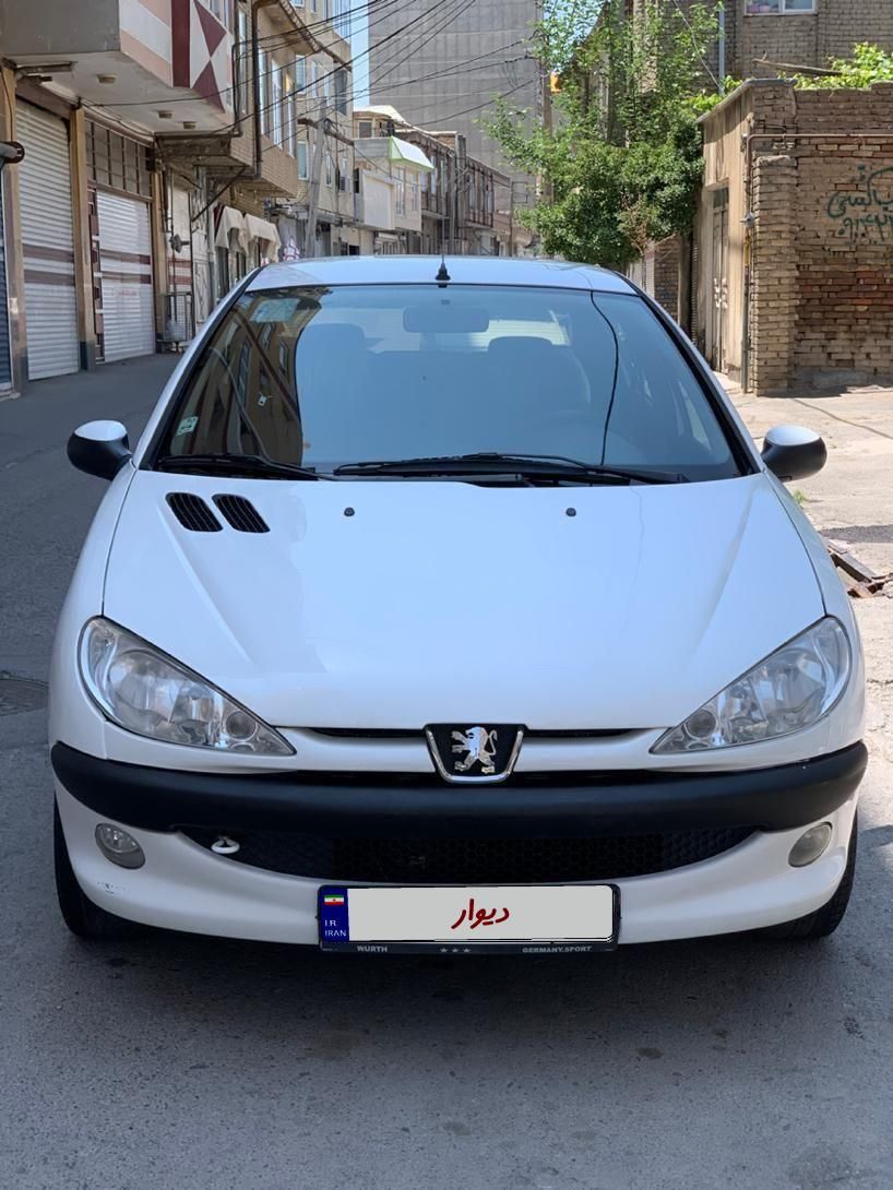 پژو ۲۰۶ صندوق دار v8 - 1396