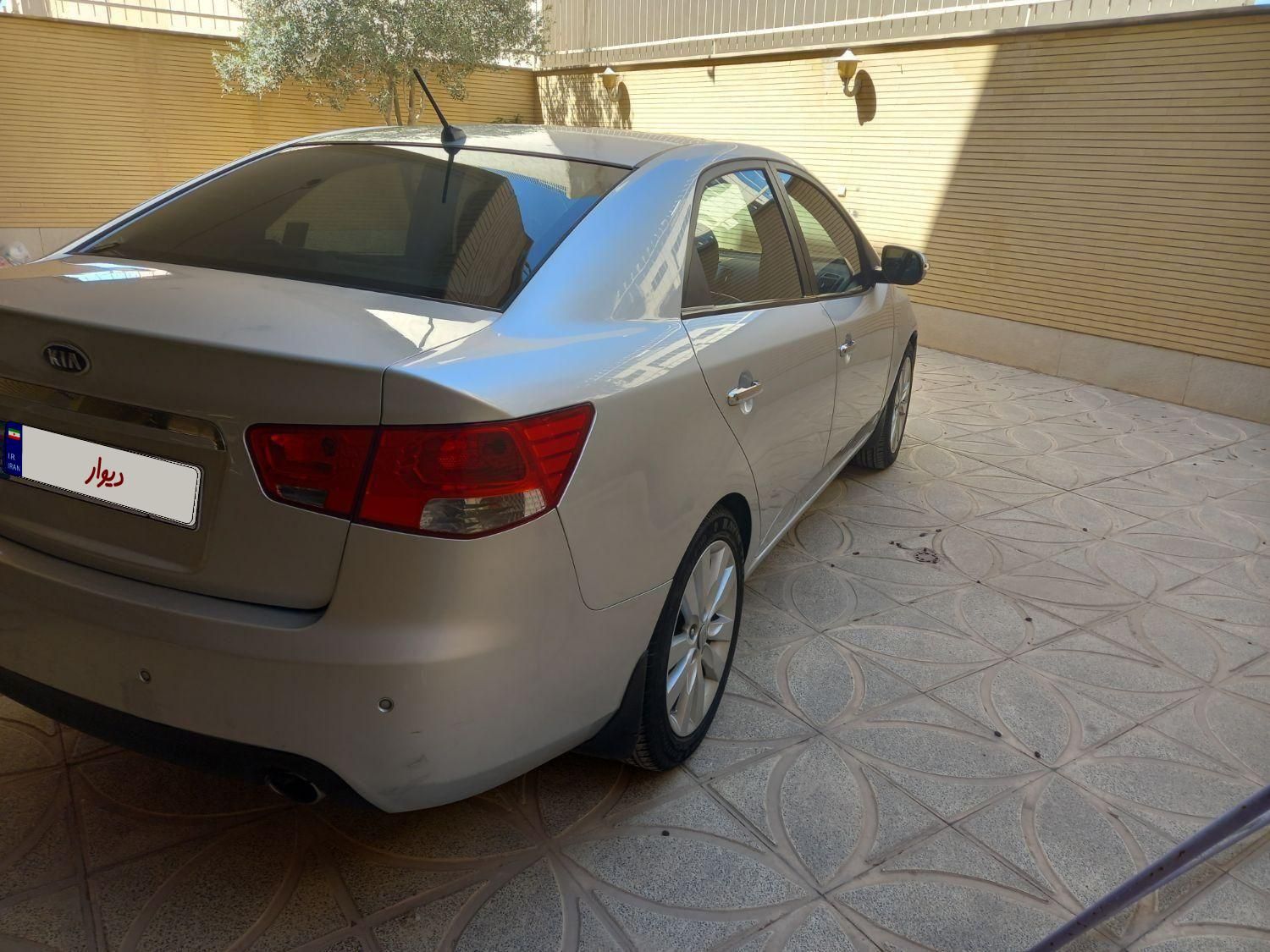 کیا سراتو 2.0 لیتر اتوماتیک GT لاین - 2010