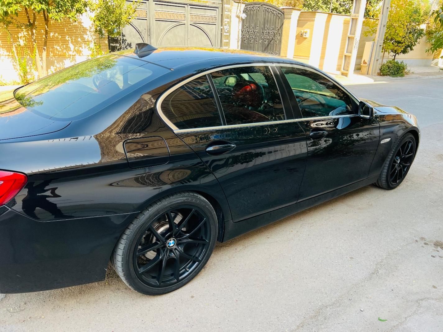 ب ام و سری 5 523i - 2011