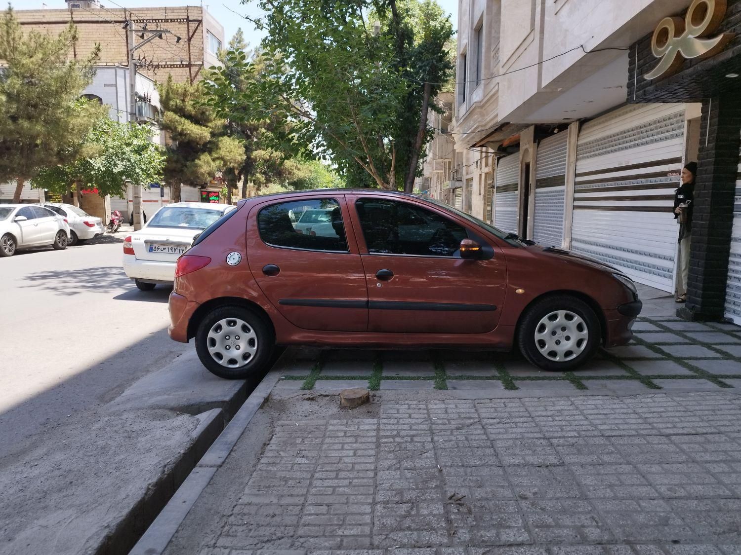 پژو 206 تیپ 2 - 1387