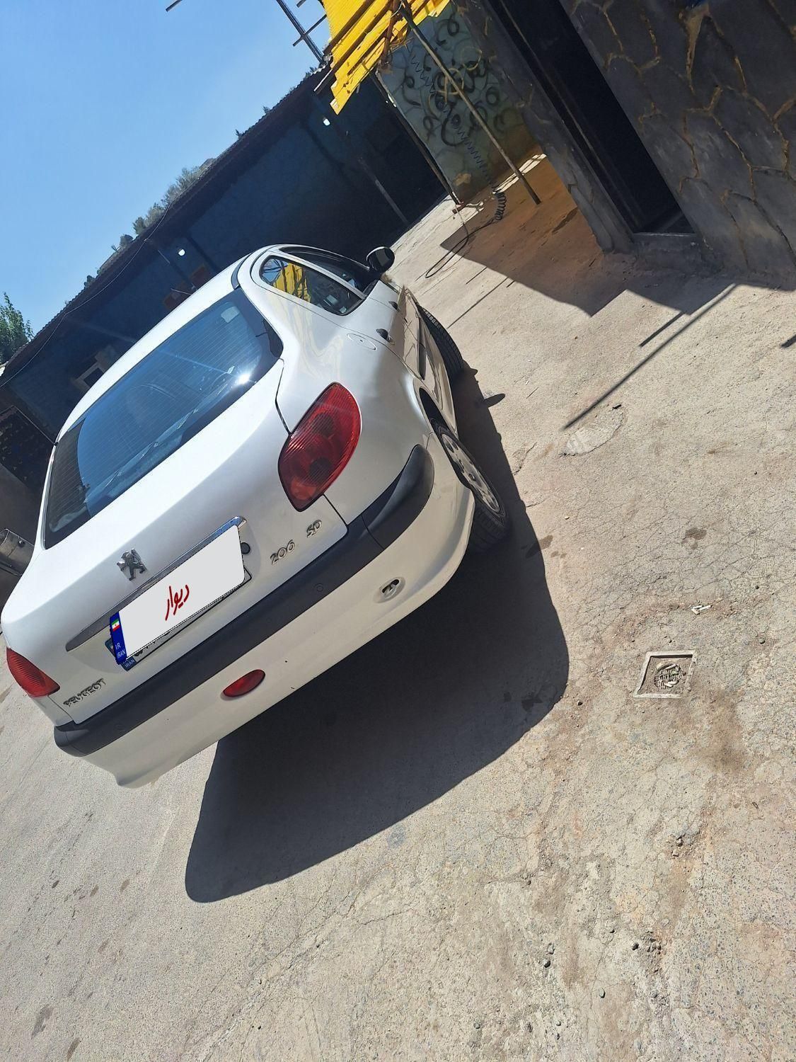 پژو ۲۰۶ صندوق دار v8 - 1395