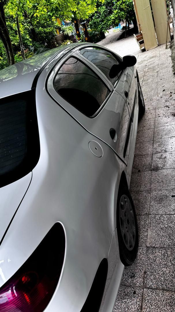 پژو ۲۰۶ صندوق دار v8 - 1397