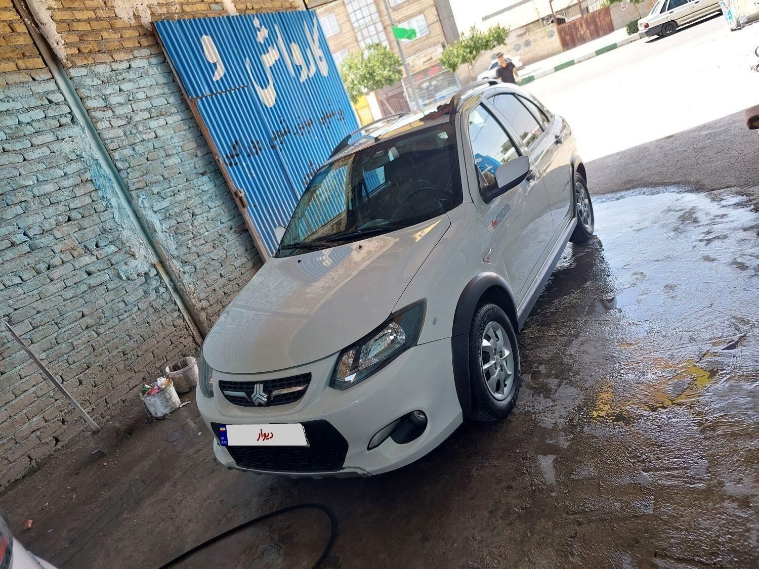 خودرو کوییک، معمولی آگهی ann_18756099