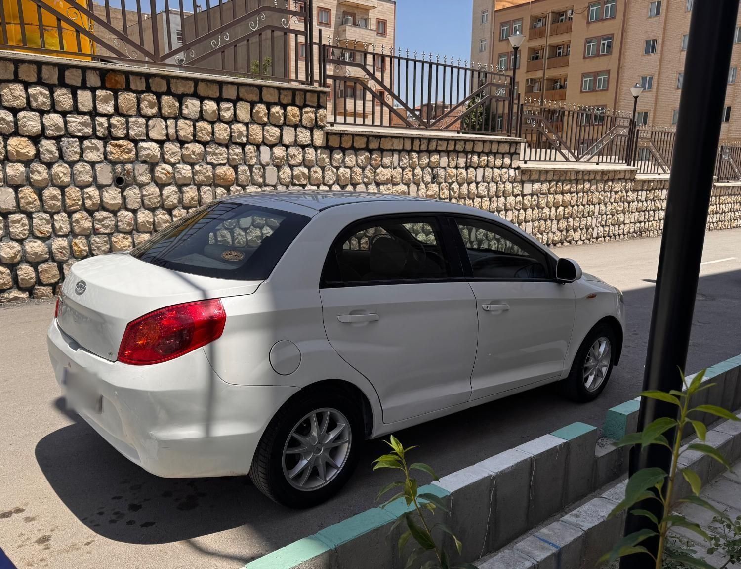 ام وی ام 315 صندوقدار ساده دنده ای - 1392