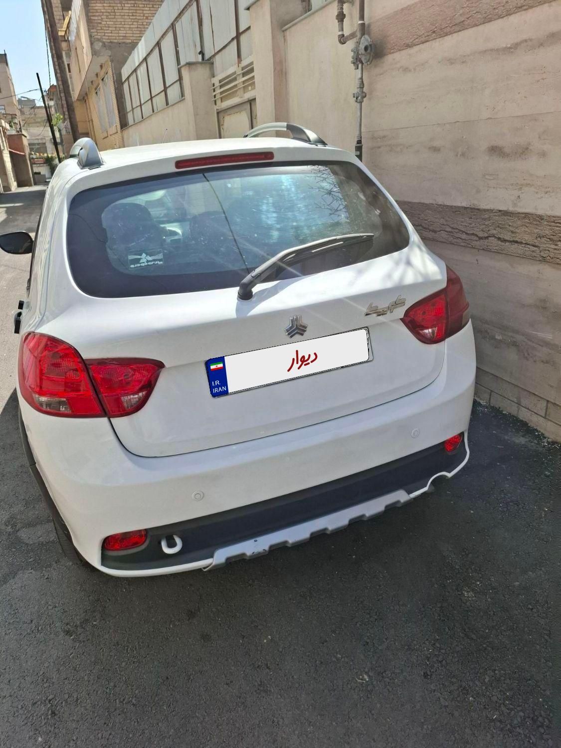 خودرو کوییک، معمولی آگهی ann_18756752