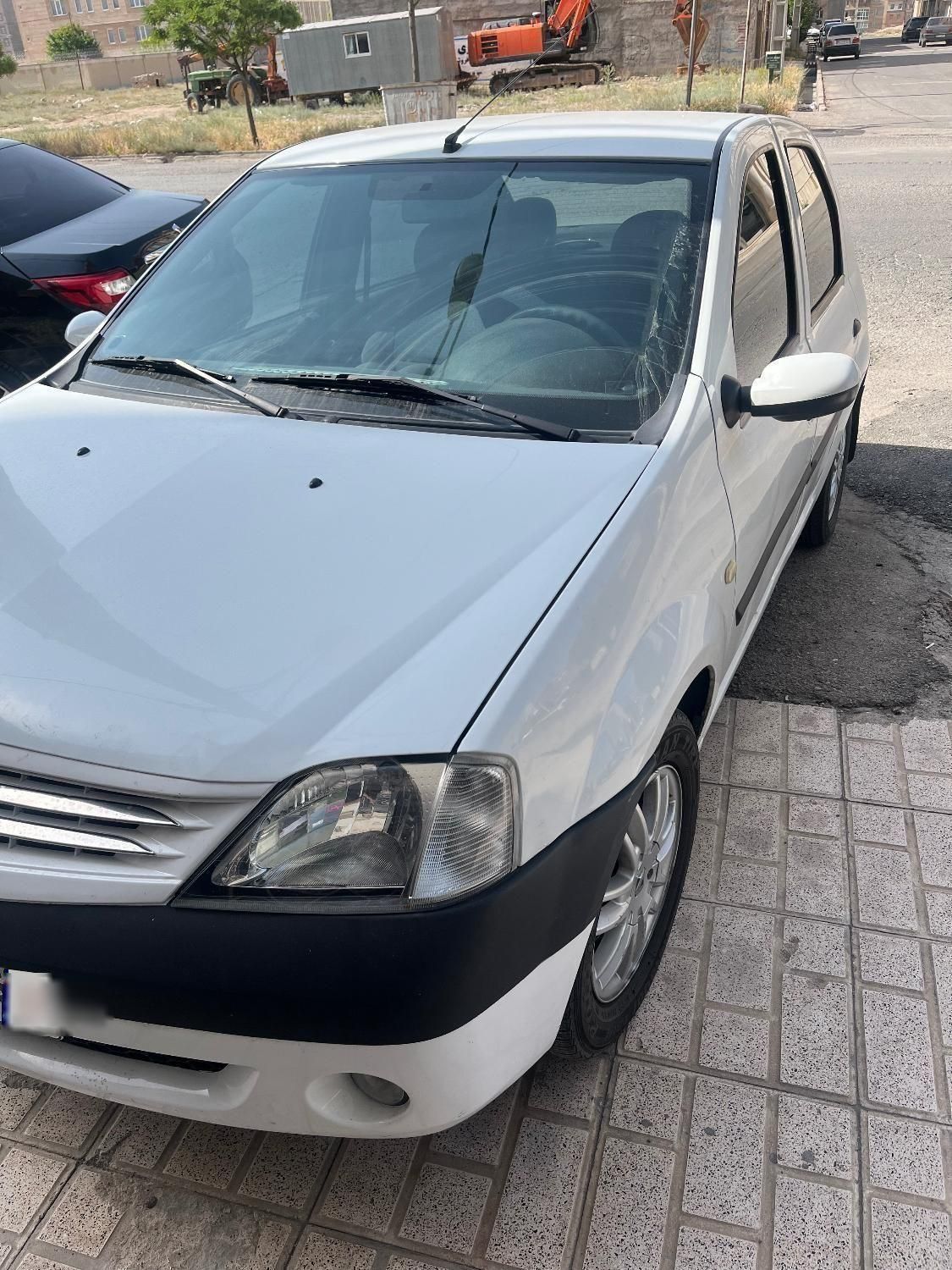 خودرو رنو، پارس تندر آگهی ann_18757369