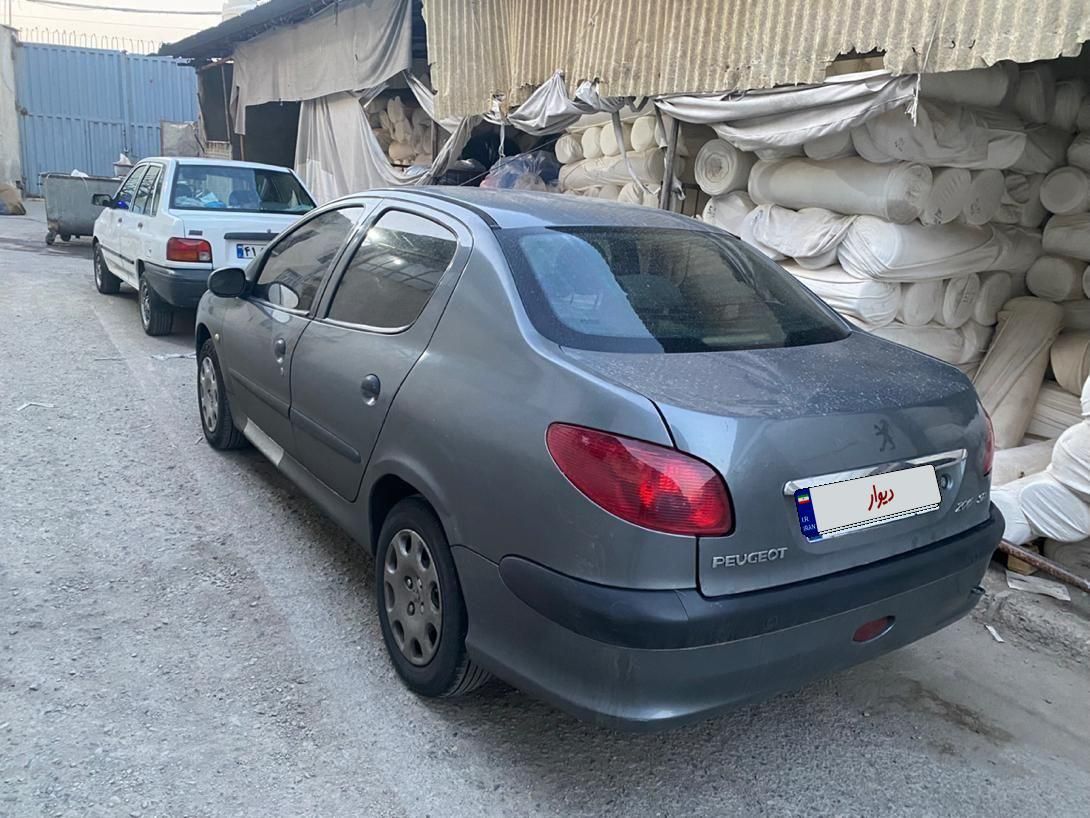 پژو ۲۰۶ صندوق دار v8 - 1393