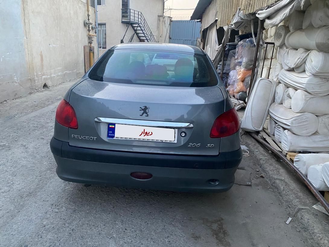 پژو ۲۰۶ صندوق دار v8 - 1393