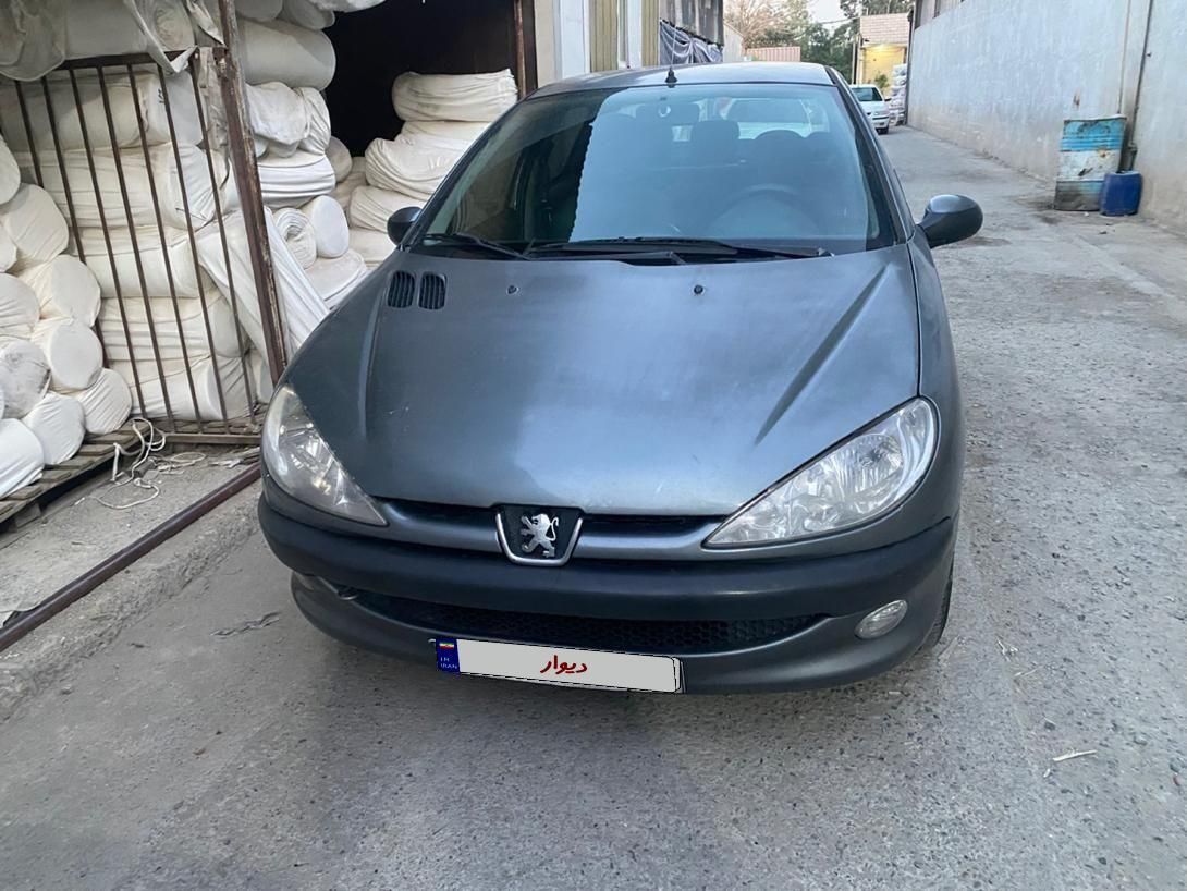 پژو ۲۰۶ صندوق دار v8 - 1393